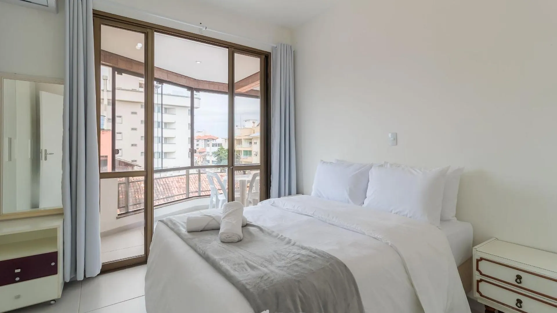 Ilh - Apartamentos Na Beira Do Mar De Canasvieiras Floripa-Sc Florianópolis 0*,  Βραζιλία