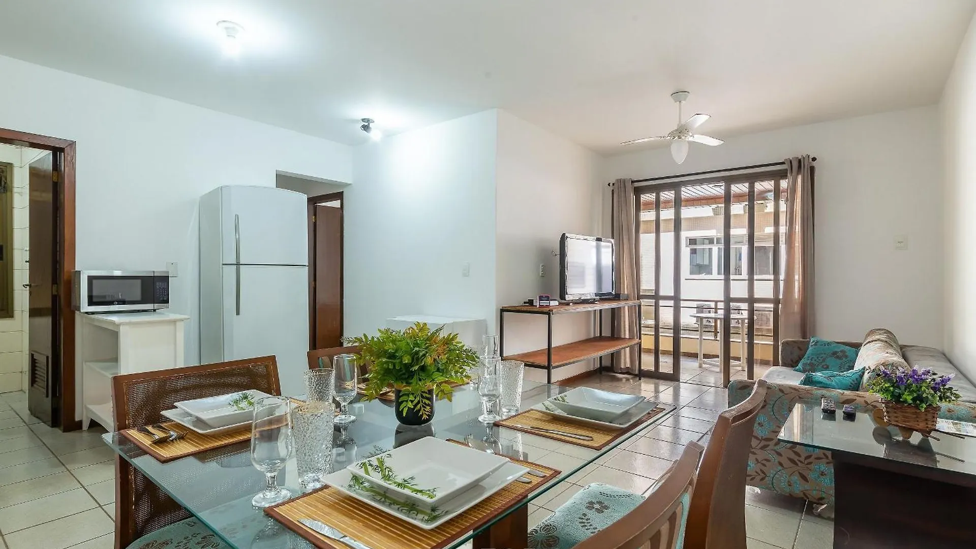 Ilh - Apartamentos Na Beira Do Mar De Canasvieiras Floripa-Sc Florianópolis
