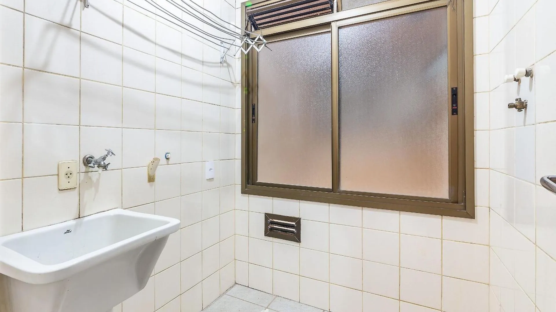 Ilh - Apartamentos Na Beira Do Mar De Canasvieiras Floripa-Sc Florianópolis
